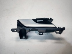 ручка двери led левая задняя A4 B9 РЕСТАЙЛИНГ 8W0839019A