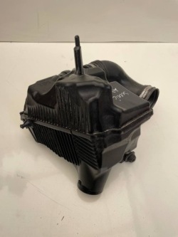 корпус салонного фильтра Воздух renault SCENIC 2 II 1,9 труба - 8200545280