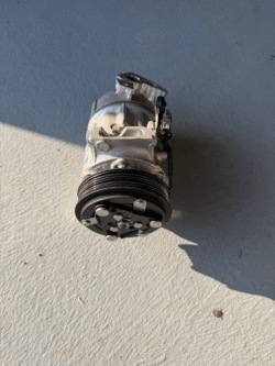 Компрессор кондиционера renault AUSTRAL, ESPACE 926006UB0A-K