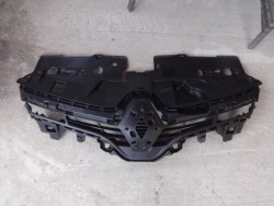 решетка радиатора renault CLIO IV 4 622563184R