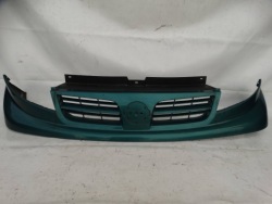 решетка радиатора nissan PRIMASTAR