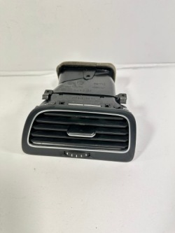 GOLF VII воздухозаборник жалюзи потока воздуха правая 5G1819704R