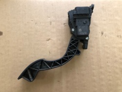 педаль газа volvo V50 2007-2012 4M51-9F836-AJ