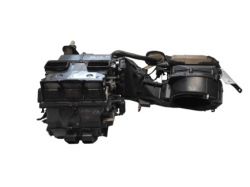 Audi A6 C5 97- 2.5 tdi радиатор отопителя 4B1820005E