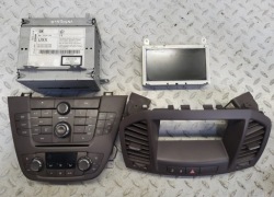 opel INSIGNIA A 800 NAVI радио 13326453 13223793