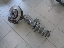 поворотный кулак, цапфа левый Hyundai IX35 1.7 2012 год