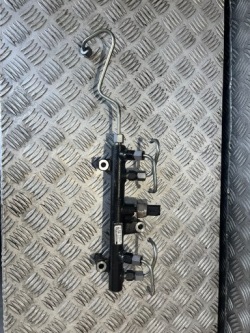 Citroen OE 9681909680 топливная рейка