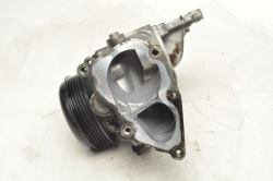 MERCEDES W213 W238 2.0 16V водяной насос A6542000001