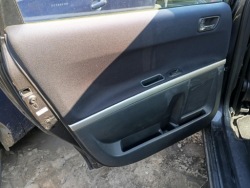 карта дверная обивка задних левых Двери TOYOTA COROLLA VERSO 2007 год