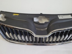 SKODA RAPID 5JA 5J решетка радиатора 5JA853668