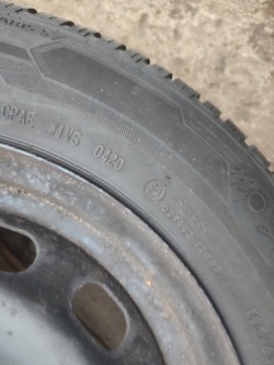 Колесные диски Стальные маховика Зимние volvo V50 2020 год Шины 195/65 R15 3M51-BAB08GA