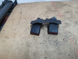 защелка ремня зад Audi A5 8T 8T0857739B