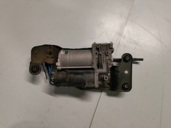 BMW X5 E70 компрессор подвески 6859714