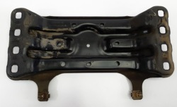 подушка коробки MERCEDES X204 3.0 CDI