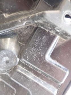 mazda oe KB8B-50712 решетка радиатора