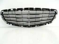 решетка радиатора MERCEDES W205 оригинал