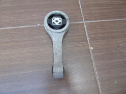 лапа кронштейн Двигателя SKODA FABIA II