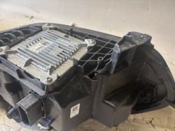 фара правая передняя 260104574R renault MEGANE V 5 E-TECH