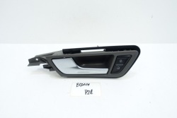 ручка двери левая задняя Q5 8R0