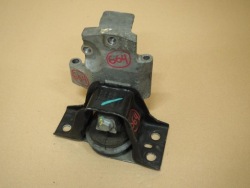 лапа подушка Двигателя CLIO III MODUS 8200131305