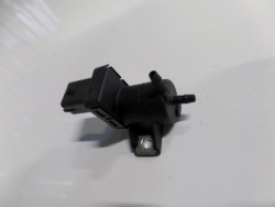 opel INSIGNIA A 2.0 клапан давления