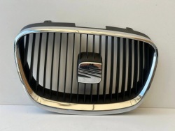 seat Leon II рестайлинг решетка радиатора 1P0853654 a оригинал