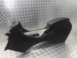 подлокотник CITROEN C5 9682469877