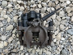 суппорт моторчик задний правый 5Q0615406ER vw 2020R