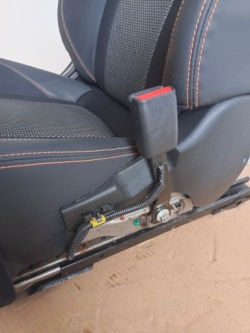 кресло СИДЕНЬЕ правое правый пассажира subaru XV II 2018- CROSSTREK подушки безопасности