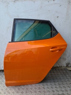 seat Ibiza IV 6J 2009 дверь задняя левая LP2C