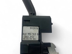 дополнительная поворотник SKODA FABIA I (6Y2) 8L0953513G 2003