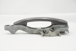 ручка двери передняя наружная правая peugeot 2008 и 9680168580