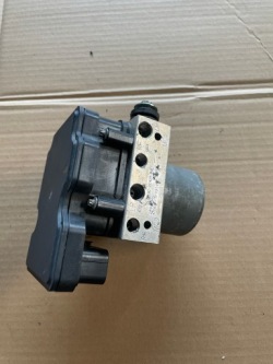 FORD RANGER IV насос GB3C-2C405-AB