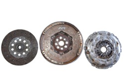 mazda oe R2A1-16610-B сцепление двухмас