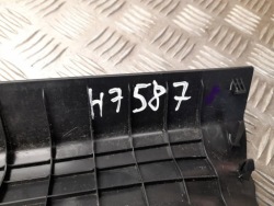 внутренний порог lexus LBX 2025 с правой спереди 6791352280