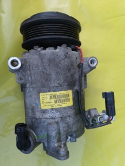 Ford OE C1B1-19D629-AD Компрессор кондиционера,