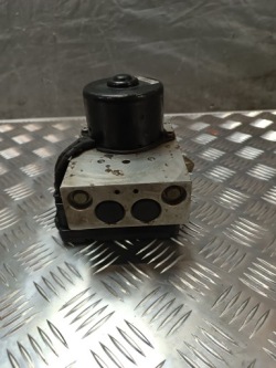 блок abs volvo S80 2.4 b 8619538