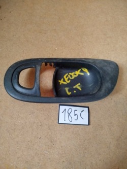 рамка защита ручка двери внутренняя левая зад mazda XEDOS 9