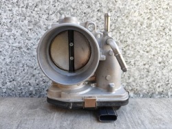 lexus oe 22030-24010 ДРОССЕЛЬНАЯ ЗАСЛОНКА Воздух