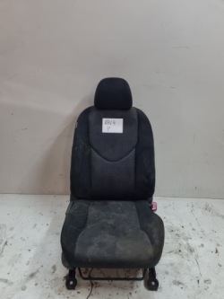 кресло пассажира TOYOTA RAV4 III 06-12