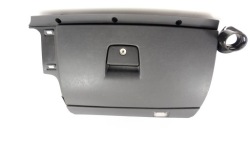 volvo C30 бардачок пассажира