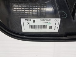 peugeot 208 II фонарь задний правый 9823216580
