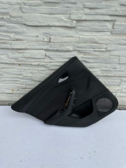 Focus MK3 универсал дверные карты левый зад