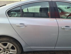 дверь правая задняя opel INSIGNIA A HB седан Z189