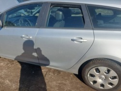 дверь Комплектная левая зад opel Astra J Z176 универсал