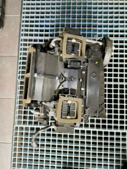 MERCEDES W222 радиатор отопителя