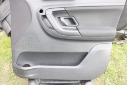 SKODA дверные карты передняя правая 5J7867006