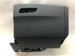 бардачок пассажира черный Audi A5 A4 B9 8W1857035C
