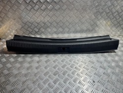 защита накладка ремня зад vw GOLF VII 12- SPORTSVAN 510863459D