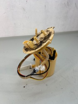 LAND ROVER Range Velar L560 топливный насос GX73-9H307-DC